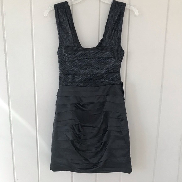 Express Black Sequin Mini Dress, size 4 - Picture 5 of 13